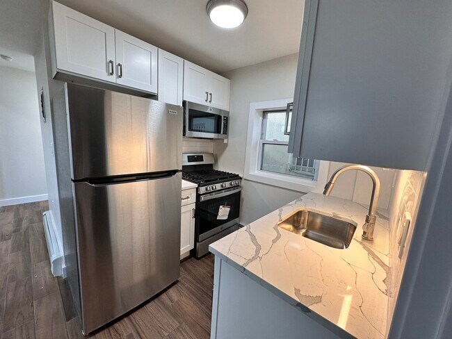Kitchen - 244 Kearney Ave