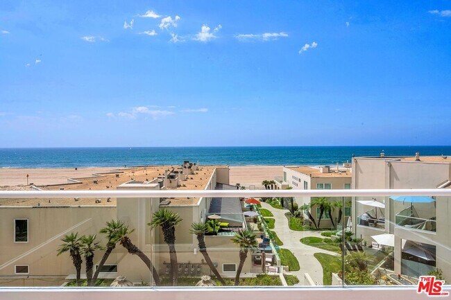 Foto del edificio - 7301 Vista Del Mar
