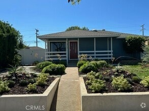 Building Photo - 3717 Cherry Ave