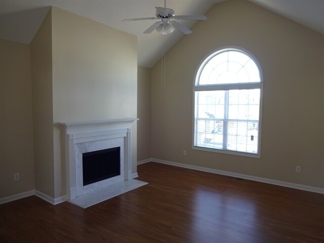 Building Photo - 3701 Tate Pl