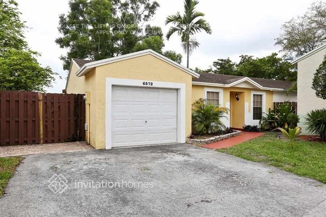 Building Photo - 6572 NW 197th Ln