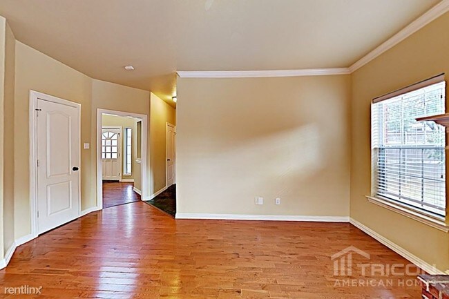 Building Photo - 4116 Kingsferry Dr