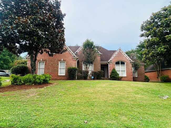 Photo - 4 BEDROOM/2 BATH HOME + Bonus Room in Rive...