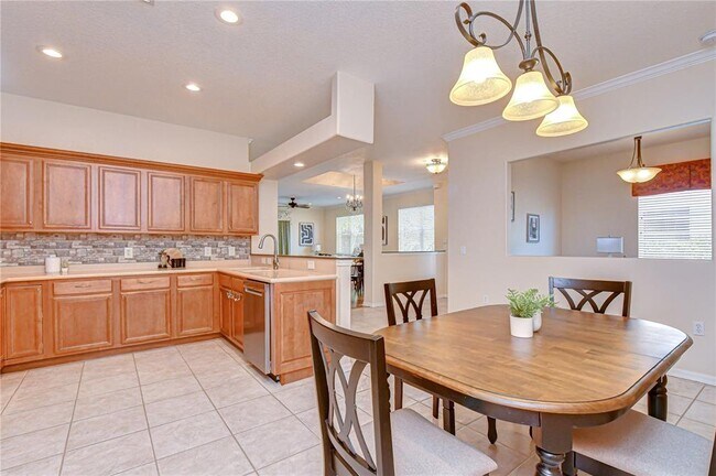 Foto del edificio - 8005 Shaddock Pl