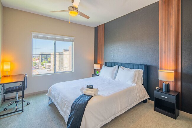 Foto del edificio - 295 E Roosevelt St