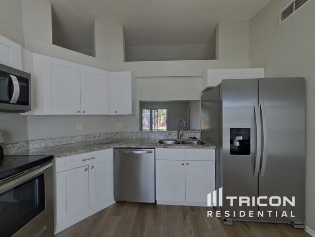 Building Photo - 1743 Covey Court Kissimmee FL