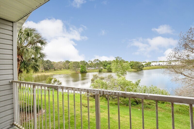 Foto principal - 2516 Grassy Point Dr