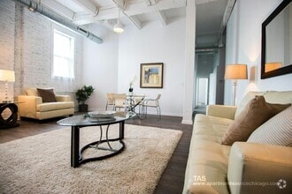 Building Photo - 932 W Dakin St