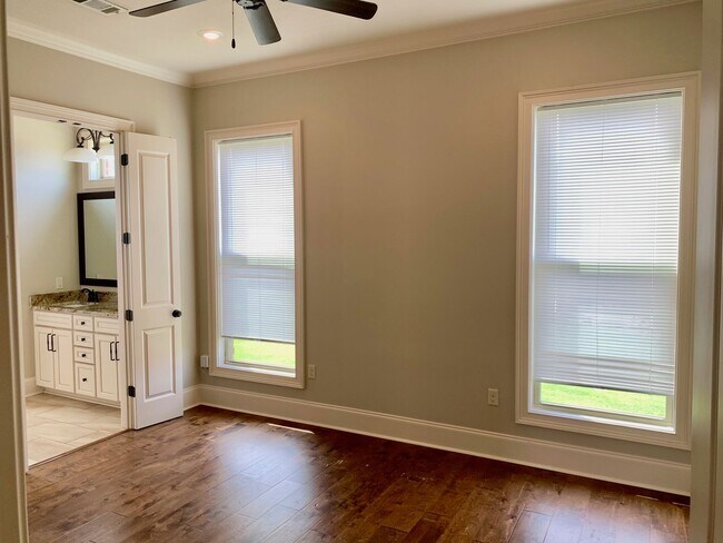 Foto del edificio - Executive Living in Sage Meadows Country Club