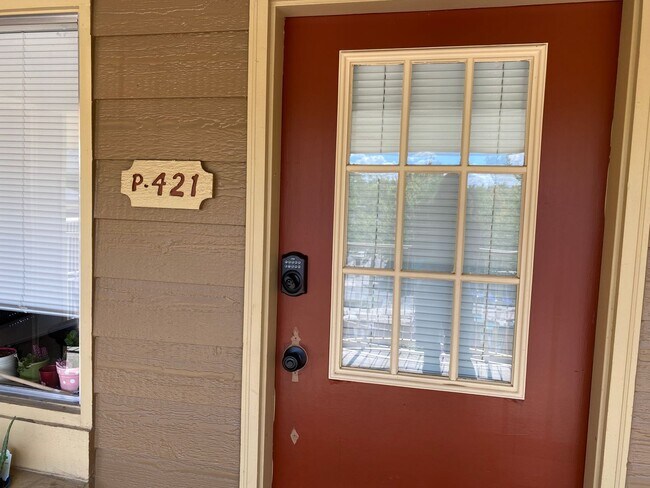 Foto del edificio - Top Floor Condo with View of the Flatirons and the Pool