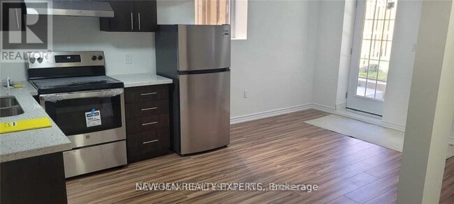 Building Photo - 3080 Olympus Mews