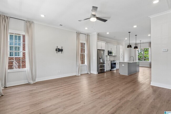 Building Photo - 47804780 Silas Ave