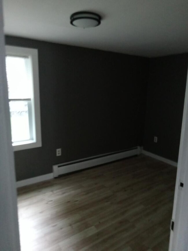 Building Photo - 938 VT-7A