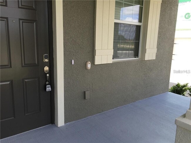 Building Photo - 13048 Garridan Ave