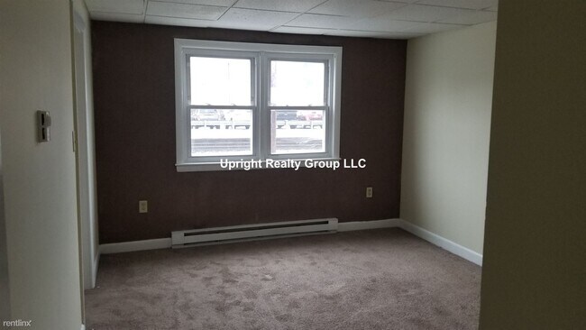 Building Photo - 180 Andover St