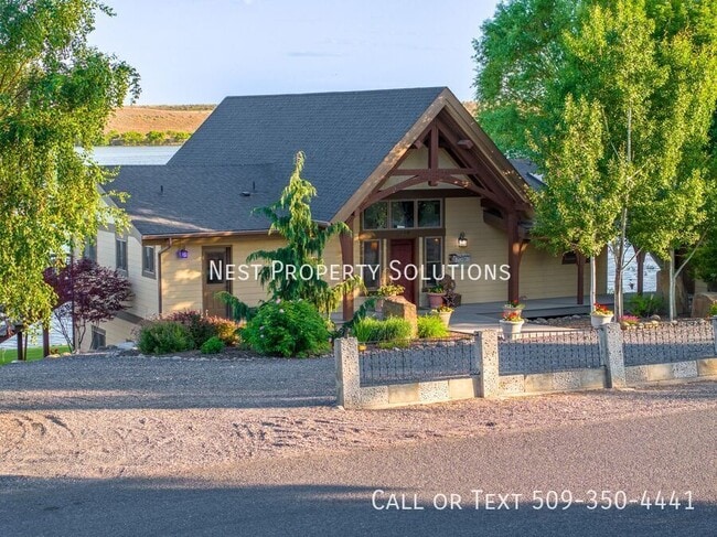 Building Photo - 4839 Rd 6.5 NE