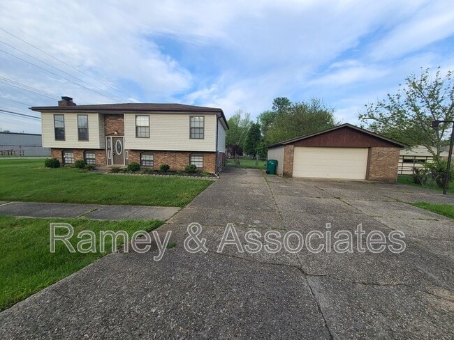 Photo - 1700 Cimmaron Trail House