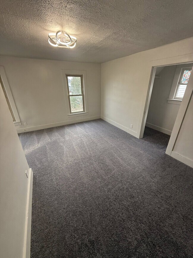 Foto del edificio - 517 Echo Ave