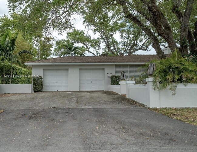 Building Photo - 4515 San Amaro Dr