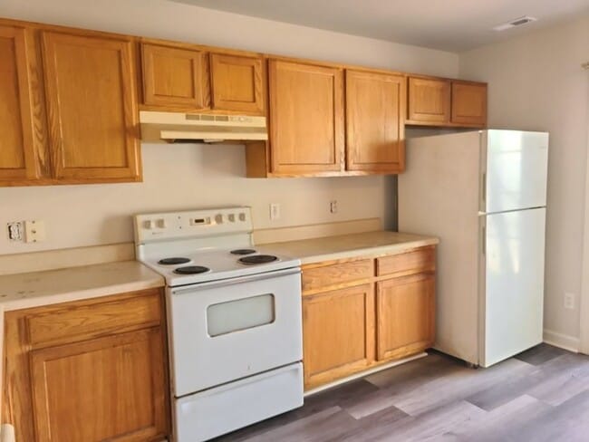 Building Photo - 1102 Summerkings Ct
