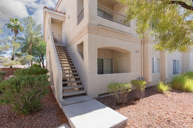 Foto del edificio - Adorable 1 Bedroom Condo on the First Floor