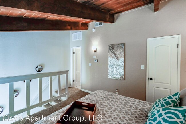 Building Photo - 1099 Sylmar Ave
