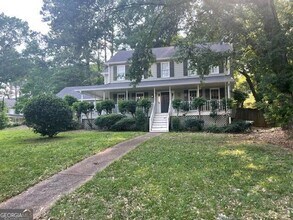 Building Photo - 1540 Brookcliff Cir