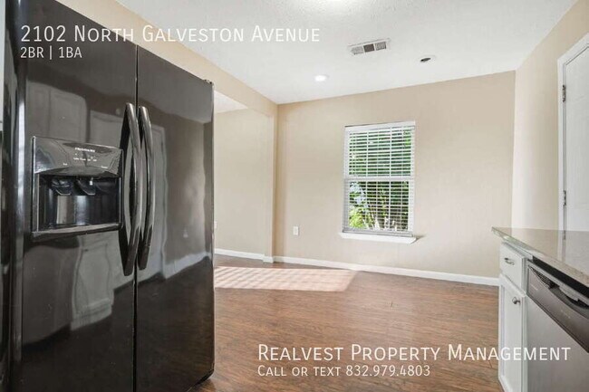 Foto del edificio - 2102 N Galveston Ave