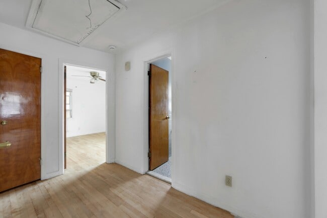 Foto del edificio - 271 7th St