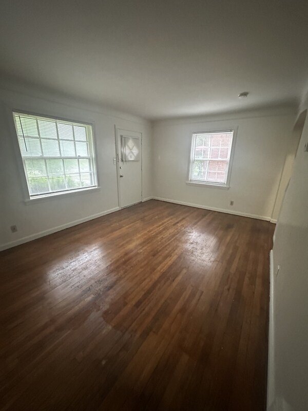 Foto del edificio - 25250 Lakeshore Blvd