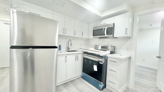 Building Photo - 76 General Dr