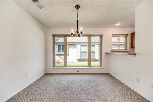 Building Photo - 2031 Lansdown Dr