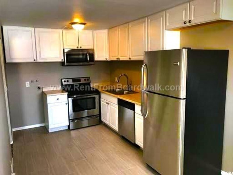 Foto principal - 768 N Redwood Rd