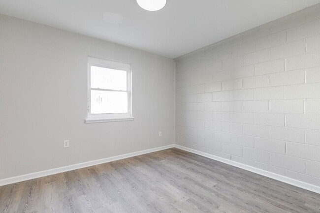 Photo - 1913 Whitcomb St Apartment