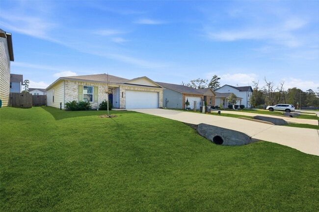 Building Photo - 15626 Del Norte Dr