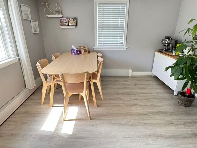 Building Photo - 38 Penn St