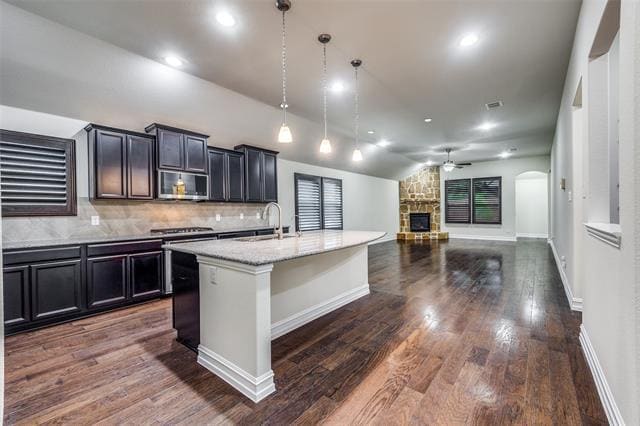 Foto del edificio - 1421 Westborough Dr