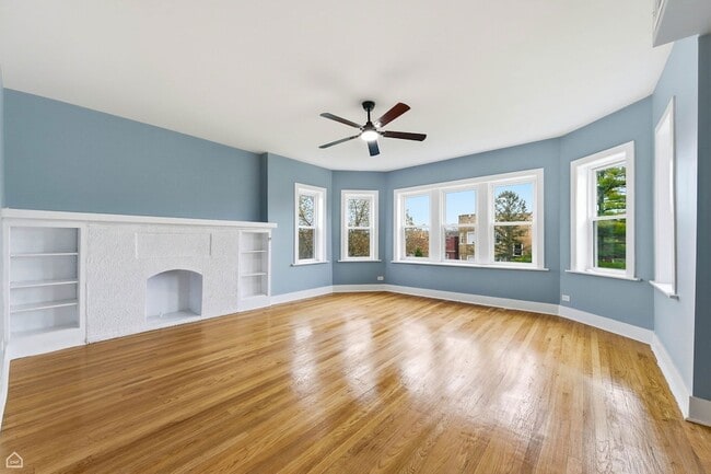 Building Photo - 7824 S Euclid Ave