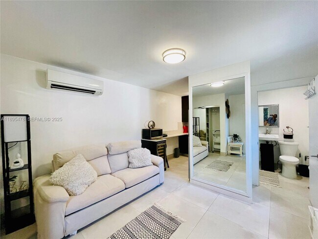 Foto del edificio - 38 NW 52nd St