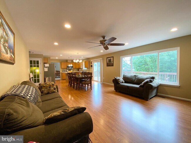 Foto del edificio - 5137 Leatherback Rd