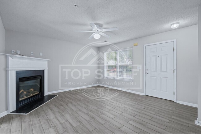 Building Photo - 308 Goldenrod Dr