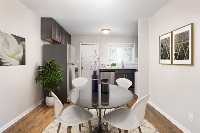 Interior Photo - 226 Hillcrest Ave