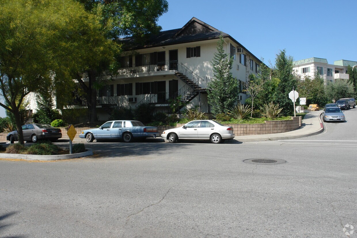 Foto del edificio - 1699 Amberwood Dr
