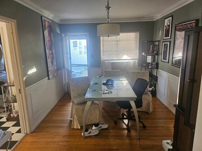 Foto del edificio - 1499 Stearns Dr