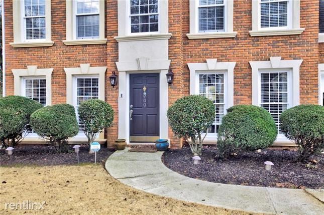 Building Photo - 4 br, 2 bath House - 700 Oxford Crest Court