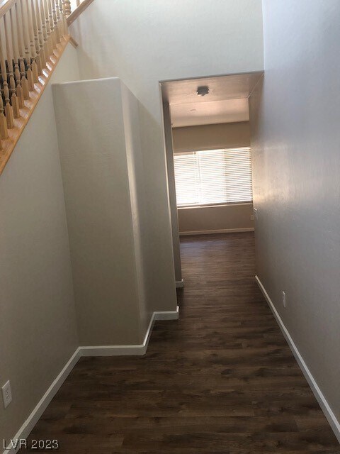 Building Photo - 2680 Niddrie Ave