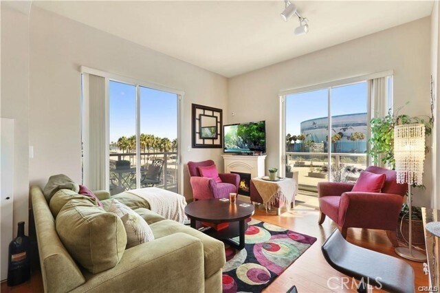 Foto del edificio - 388 E Ocean Blvd
