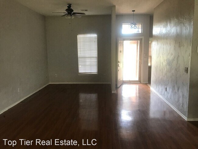 Foto del edificio - 3 br, 2 bath House - 417 E Twelve Oaks Ter