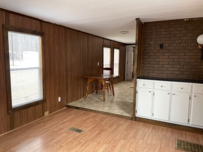 Foto del edificio - 2 BDRM 1.5 BA SINGLEWIDE MOBILE HOME IN PARK LOCATED IN ROBBINS