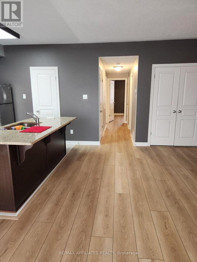 Photo du bâtiment - 170 Hornchurch Ln